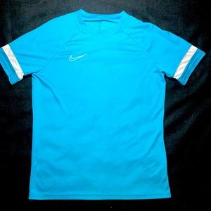 Men’s Large Nike teal soccer jersey